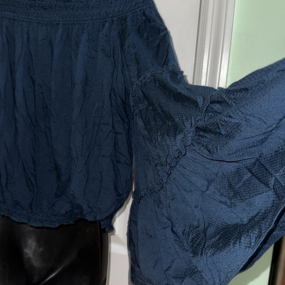 Free People Navy Blue Free Spirit Off Shoulder Bell Sleeve Boho Oversized Crop - Picture 10 of 11